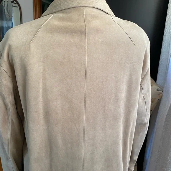 Faconnable suede toupe color over coat